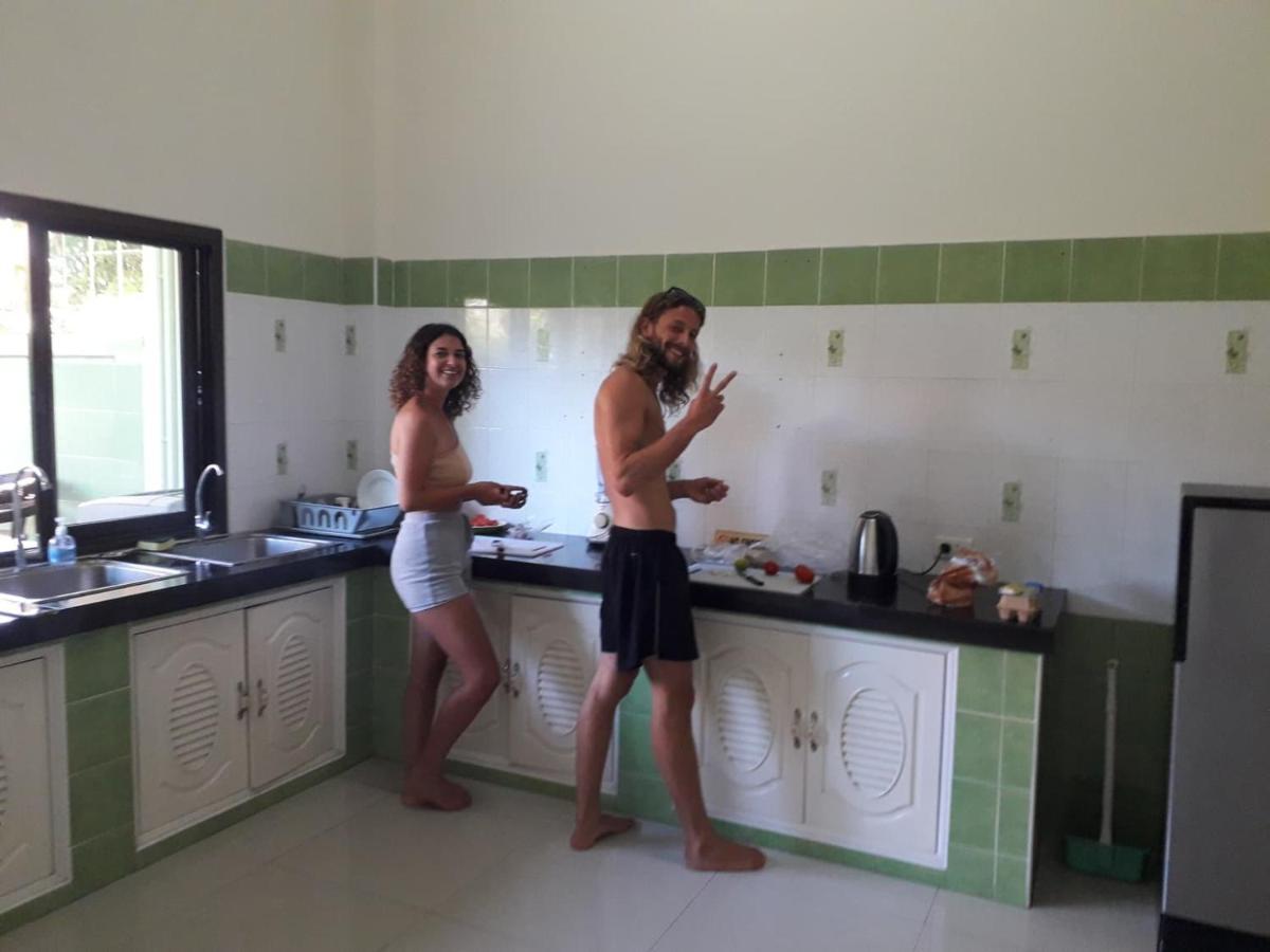 Hostel House Of Happiness Thongsala Zewnętrze zdjęcie
